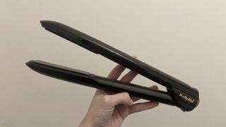 Babyliss 9000 Cordless Hair Straightener review photo of the styler