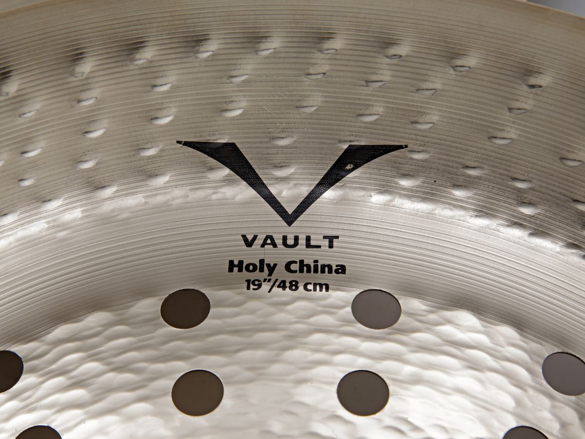 Polished or natural finishes are available of the B20 Bronze alloy cymbals.