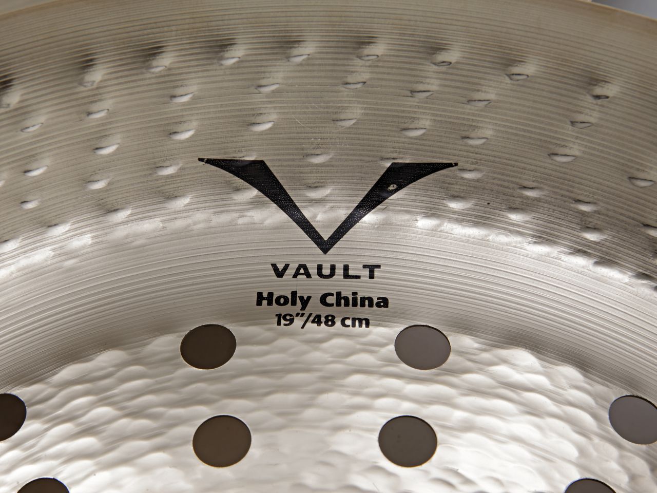 Polished or natural finishes are available of the B20 Bronze alloy cymbals.