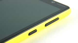 nokia lumia 820 vs iphone 5