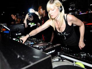 Hobbs DJing in New York in '09.