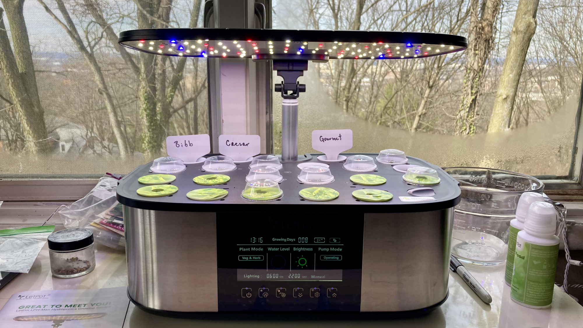 LetPot LPH-max by a window