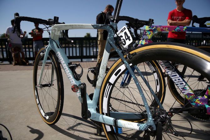 'WW2' (56cm) is ridden by Adam de Vos, and is a design inspired by nine-year-old Juliet's love of reading. She loves historical fiction, and her favourite YA book is The War that Saved My Life. The frame includes quotes from the book, as well as from Winston Churchill