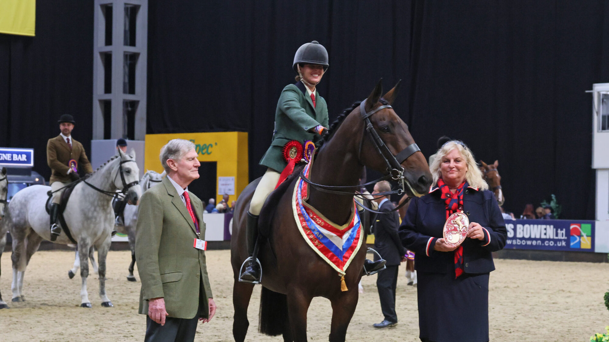Alice Kent and Whistle win the Search for a Star hunter championship
