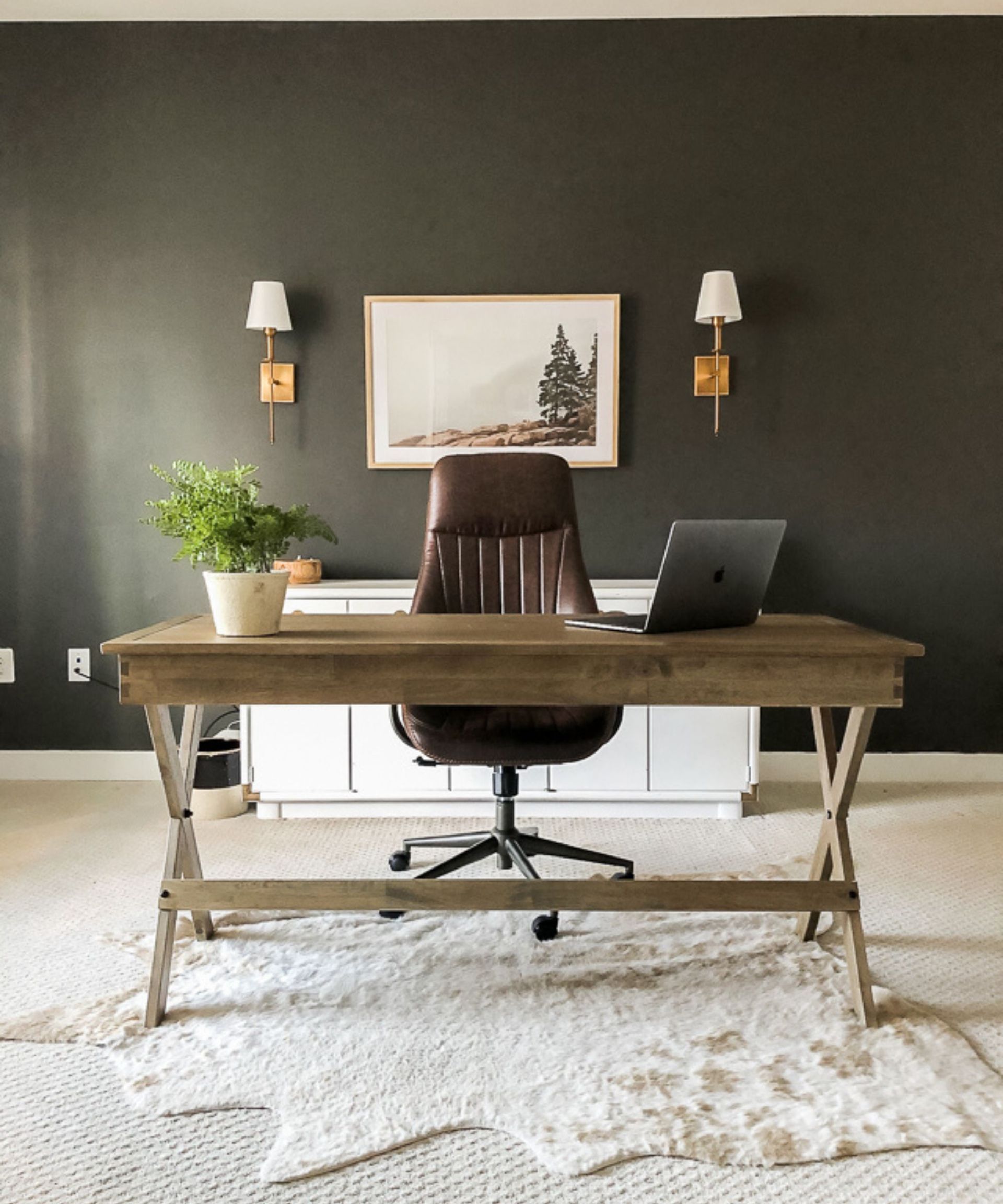 How to make a small office look bigger — 7 pro tips Real Homes