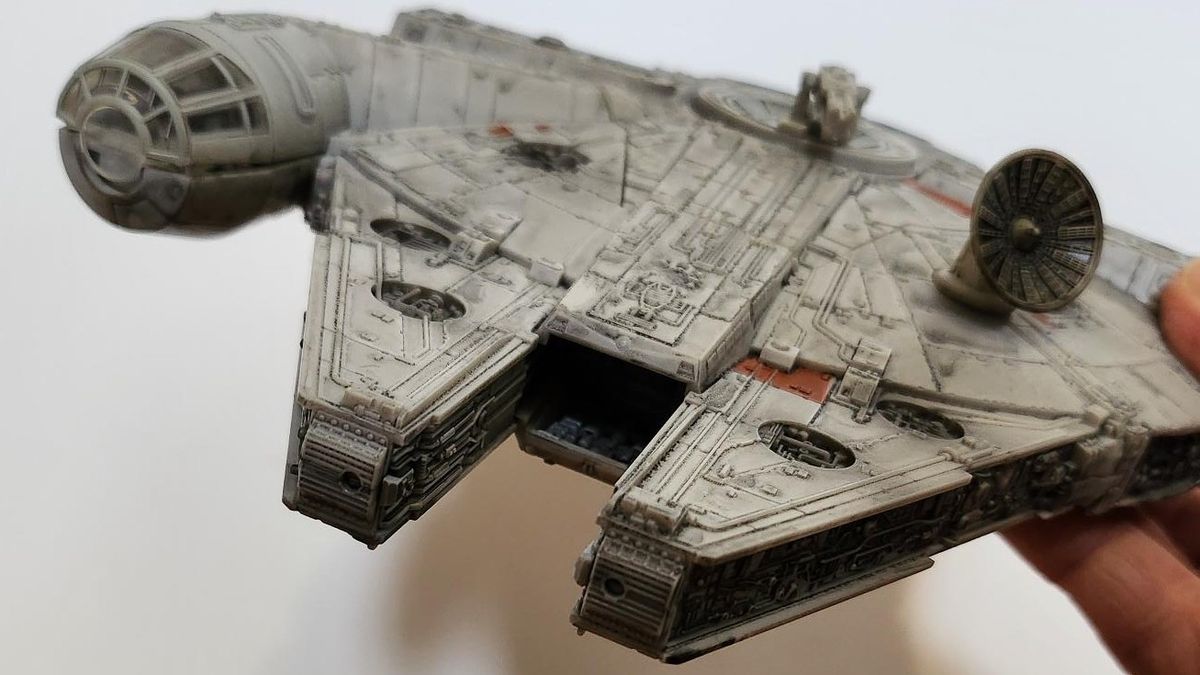 Star Wars Micro Galaxy Squadron range_Millennium Falcon
