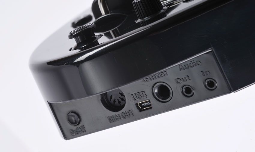 Connections include Standard jack output, mini-jack headphone output, MIDI out, USB and a mini-jack input for mp3 players