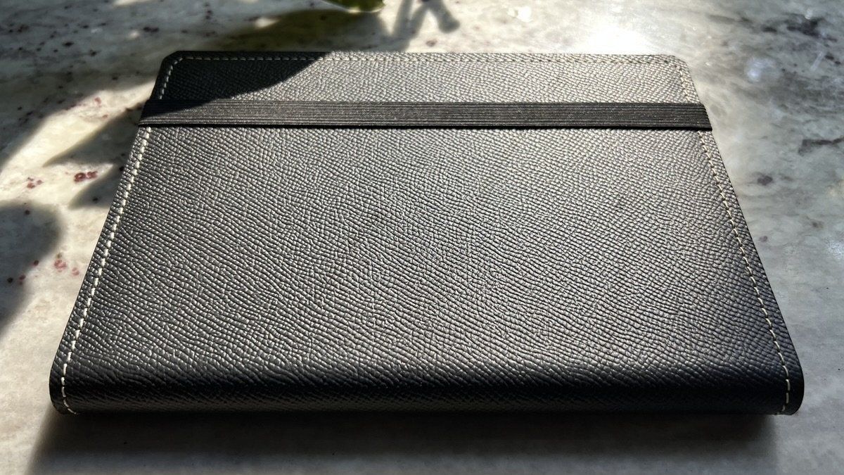Dodocase Noblessa Leather Ipad Case Lifestyle Angled