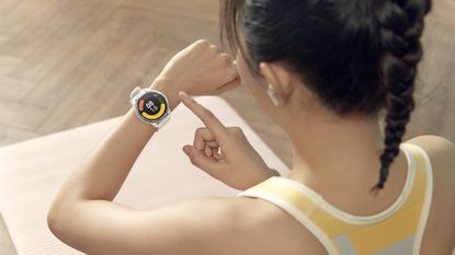 Xiaomi Watch S1 Active lifestyle shot