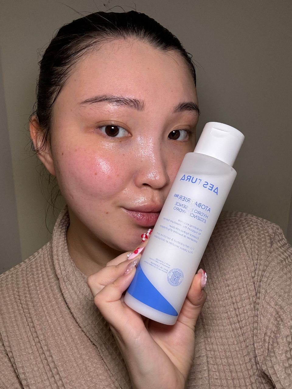 Denise Primbet testing the best Aestura products