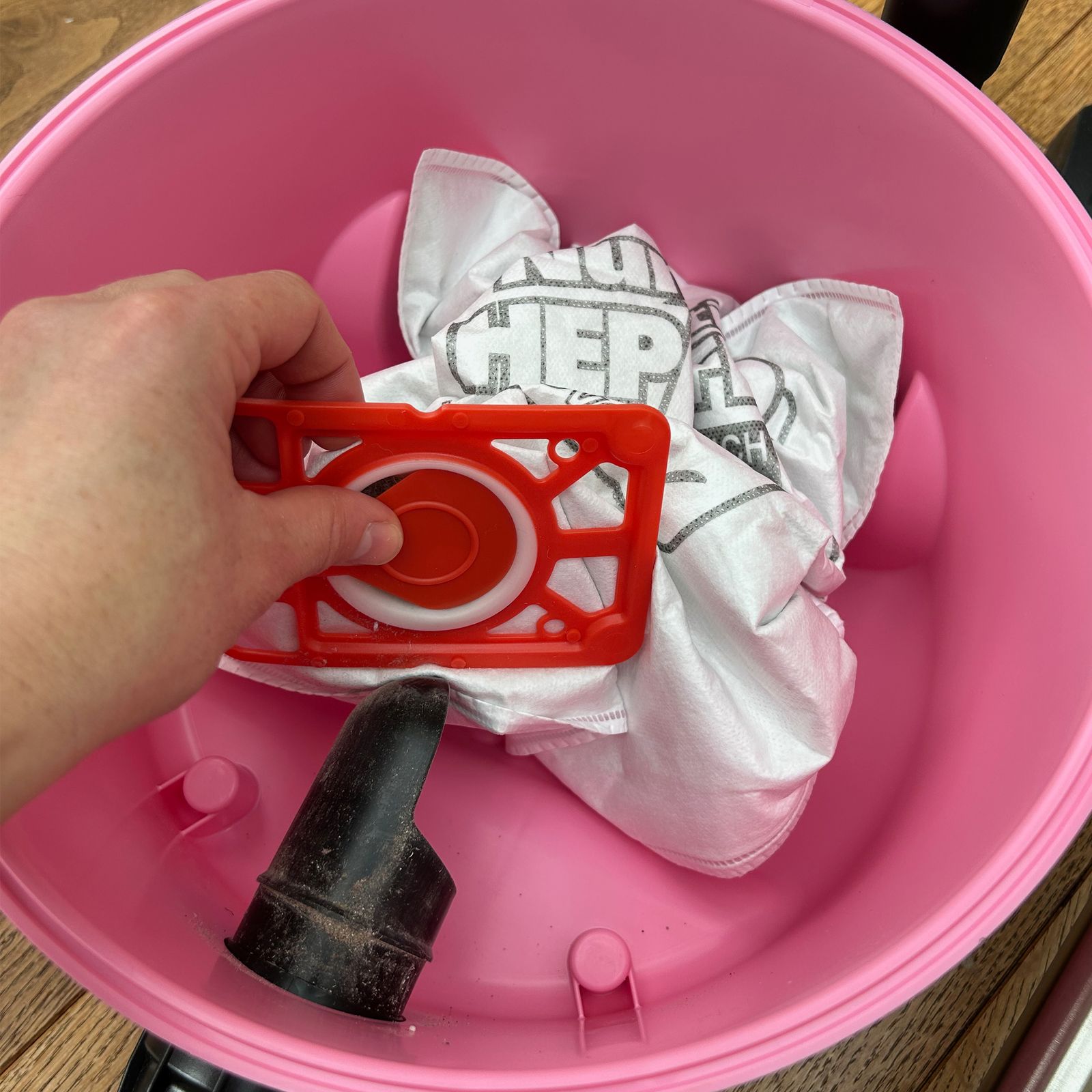 We tested the most famous pink vacuum cleaner on the market and we ...