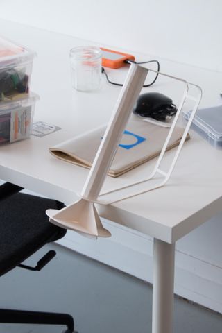 Piton portable lamp on desk