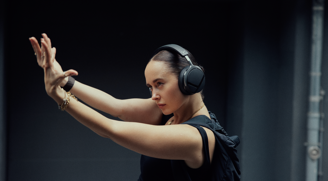 Beyerdynamic Aventho Y headphones worn by a dancer in movement