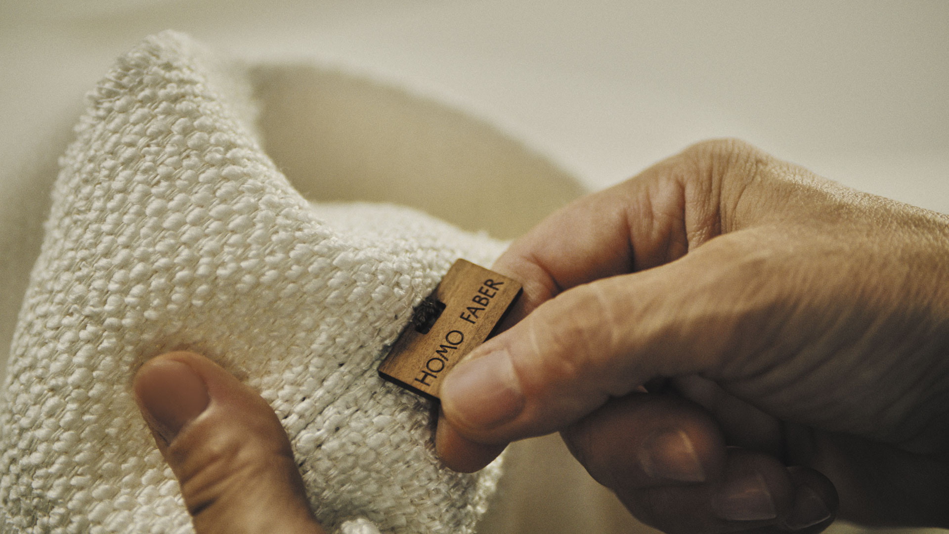 Giorgetti Homo Faber 2026 Summa pouf making of
