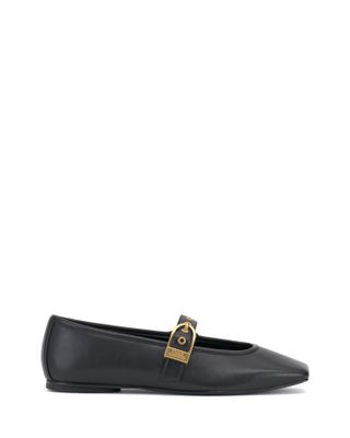 Vinica Mary Jane Flat