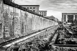 This beautiful photo is part of a series of architectural images taken in Berlin by Federico Venuda