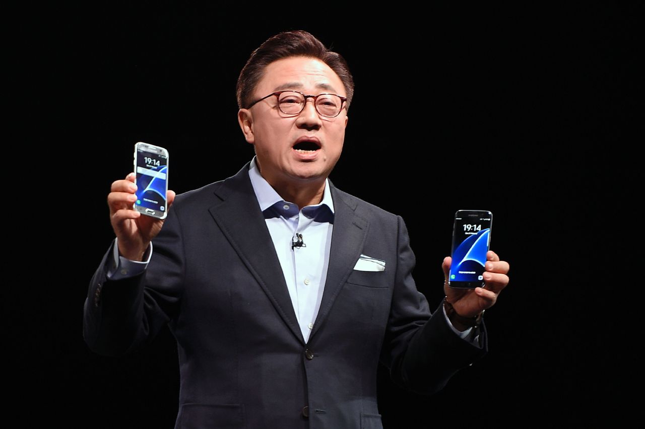 South Korean multinational conglomerate corporation Samsung's Mobile Comunications Business chief DJ Koh speaks during a press conference presenting the company's new Galaxy 7 mobile device,