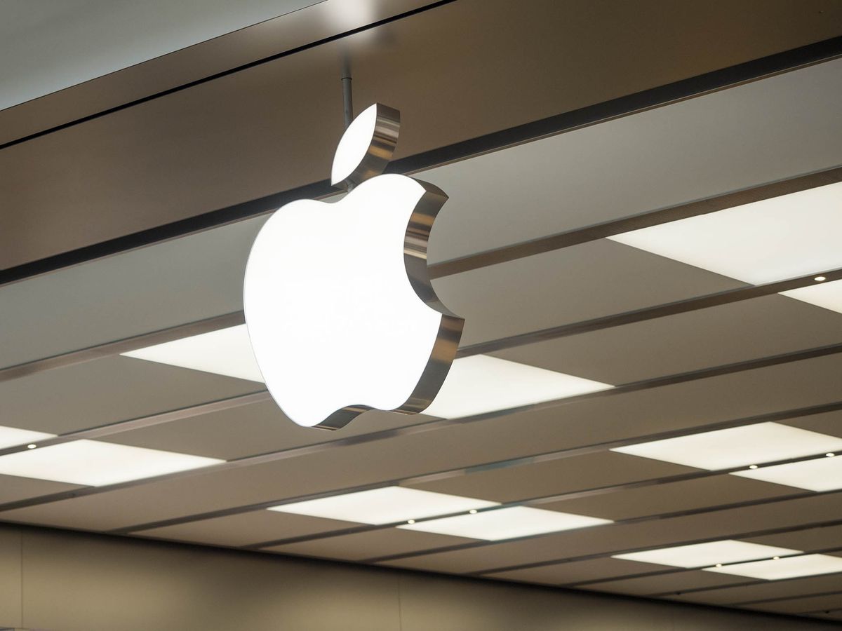 Apple Retail Store - Lenox Square  Apple retail store, Retail store  design, Lenox square