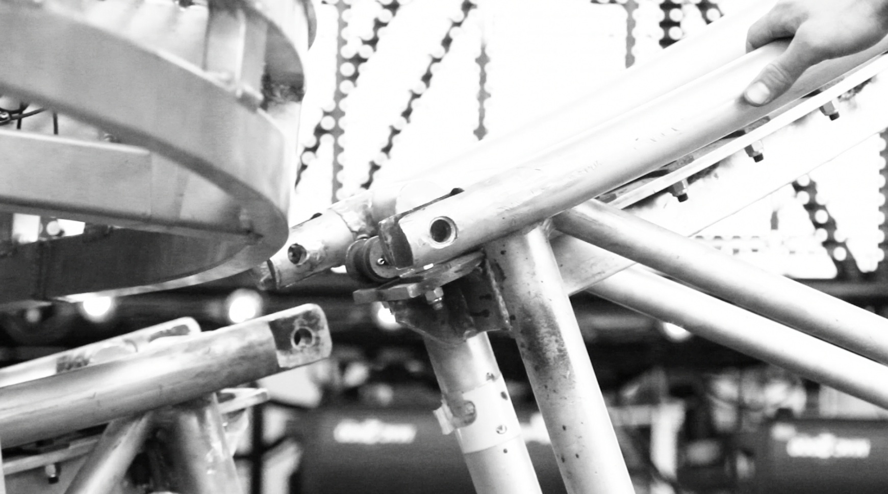 In Pictures: Tommy Lee's drum rollercoaster