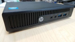 HP 260 G1 front