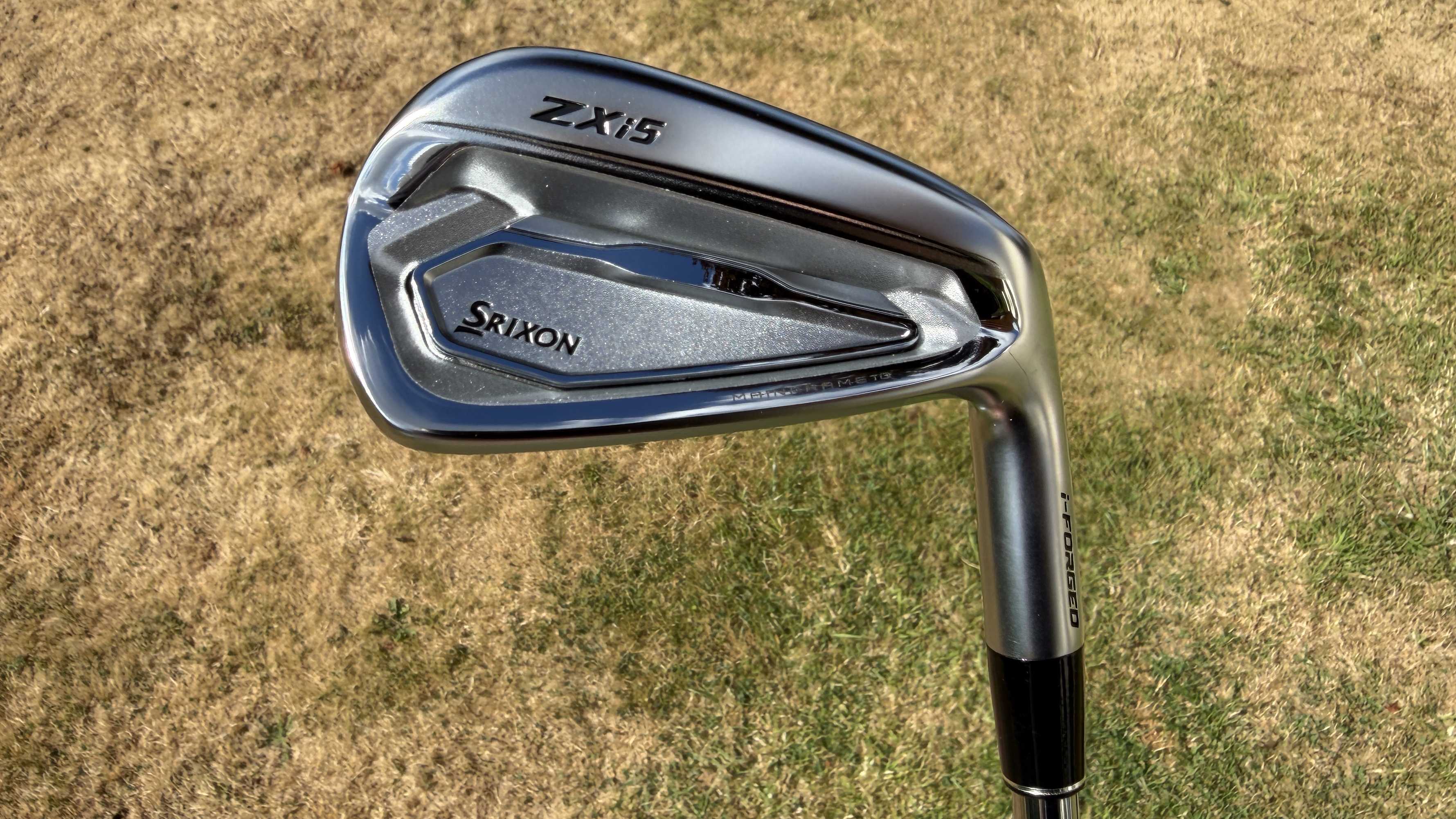 Photo of the Srixon 2026 ZXi5 Iron