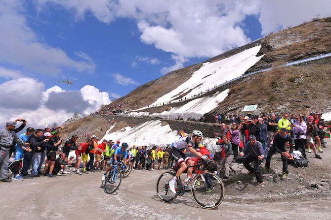 Defending champion Tom Dumoulin (Sunweb) leads Astana's Miguel Angel Lopez and Groupama-FDJ's Thibaut Pinot on the Finestre on stage 19 of the Giro