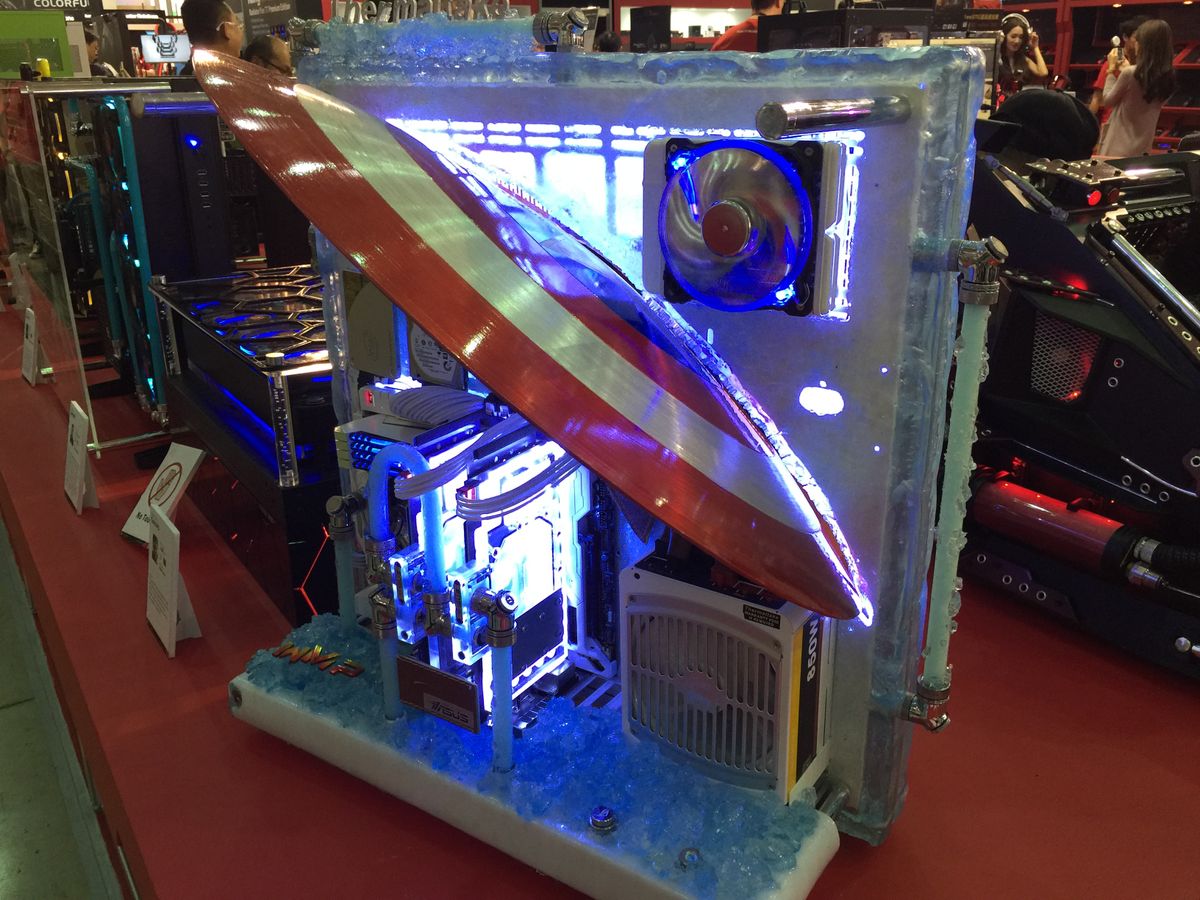 Computex 2016 case mod