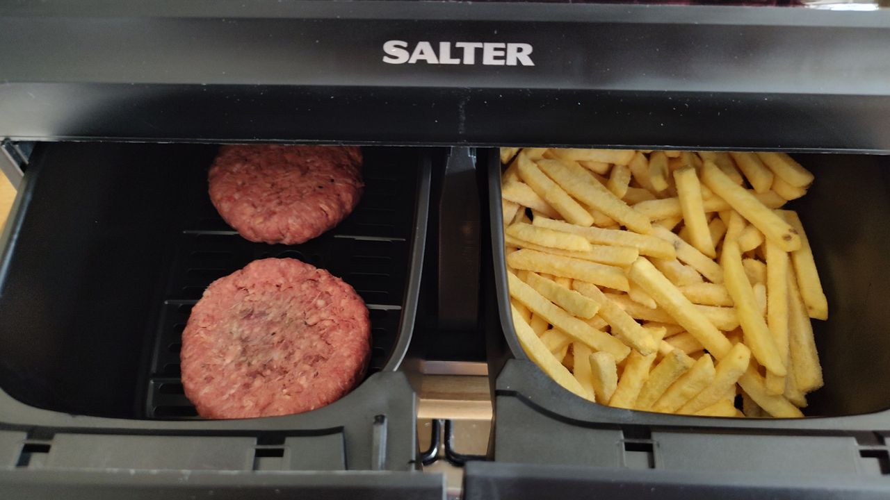 Salter Dual Air Pro Digital Air Fryer Review: Cooks Lots Of Food In ...