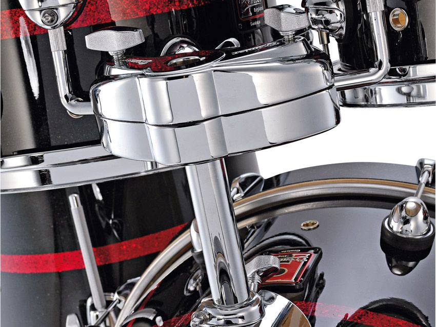 Mounted toms on the American maple kit have ISO isolation mounts whereas those on the birch kits do not.