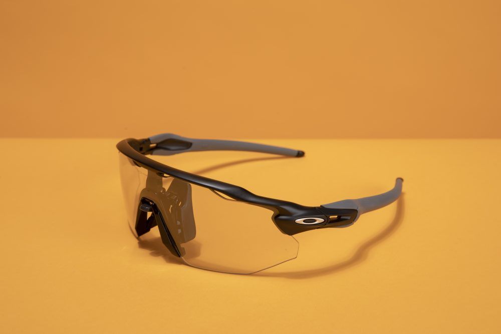 Image shows the Oakley Radar EV Advancer cycling sunglasses