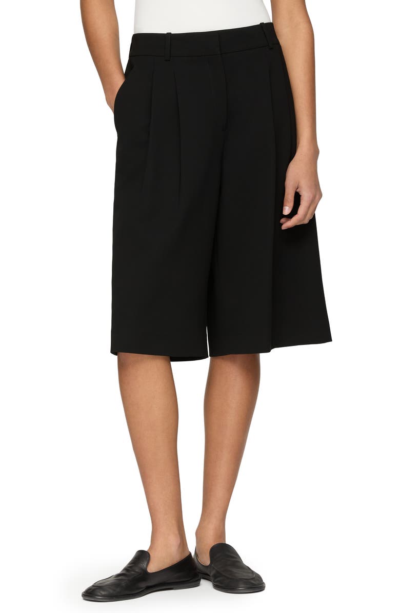 Sutton Pleated Finesse Crepe Wide Leg Shorts