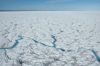 greenland-glacier-2-110126-02