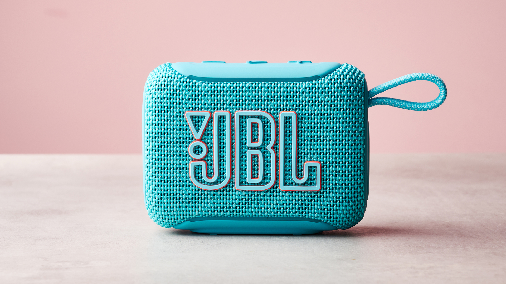 JBL Go 5 with lights off