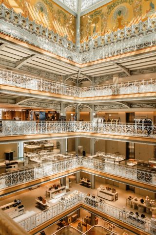 an internal central courtyard shows off La Samaritaine in all its historical, renovated glory