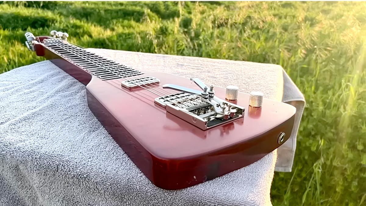 YouTube guitar builder Burls Art melts down 1,600 RadioShack dollar