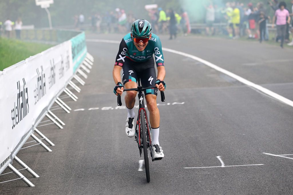 VISEGRAD HUNGARY MAY 06 Lennard Kmna of Germany and Team Bora Hansgrohe attacks during the 105th Giro dItalia 2022 Stage 1 a 195km stage from Budapest to Visegrd 337m Giro WorldTour on May 06 2022 in Visegrad Hungary Photo by Tim de WaeleGetty Images