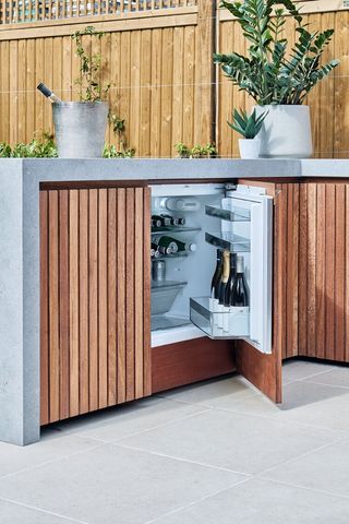 how to build an outdoor kitchen