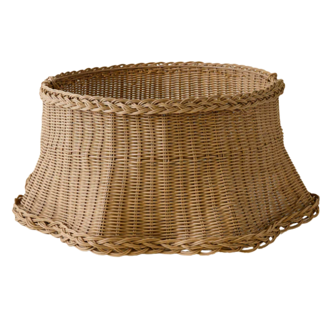 Wicker Scalloped Tree Collar
