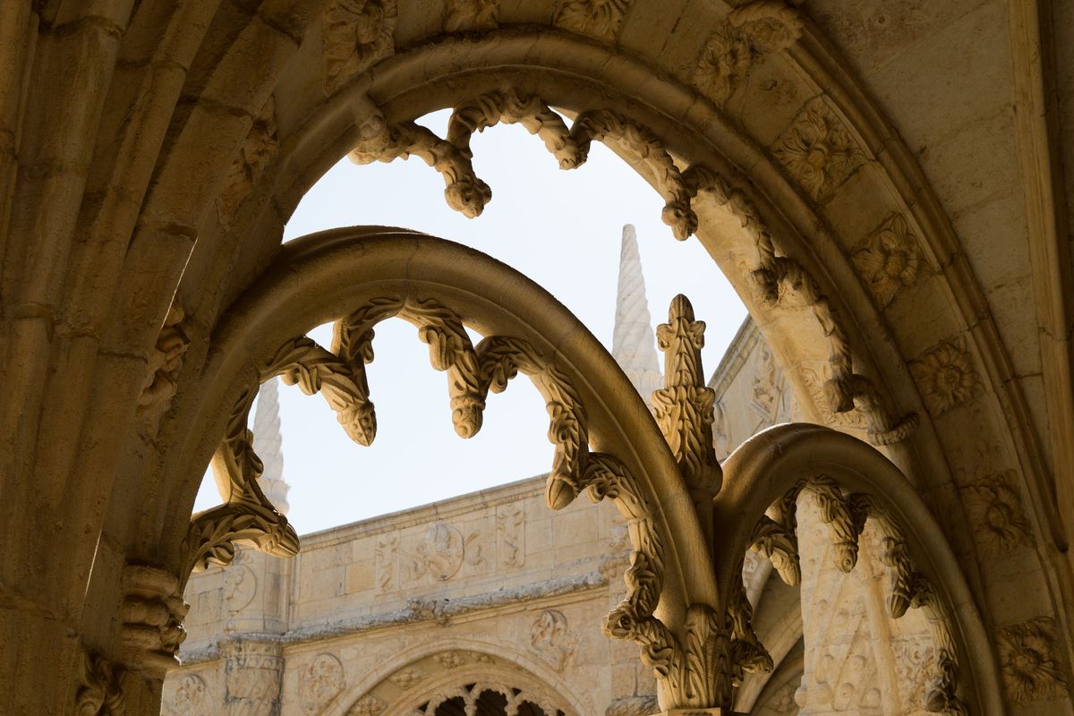 Sigma FP2 sample gallery: the ornate detailing of an ancient building in Lisbon, Portugal