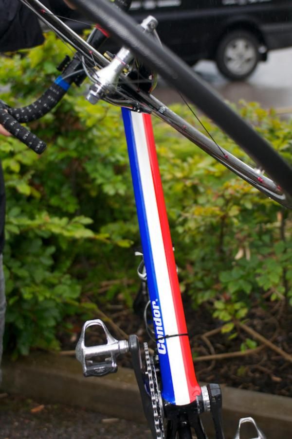 House's championship celebrations also adorn the underside of the down tube.
