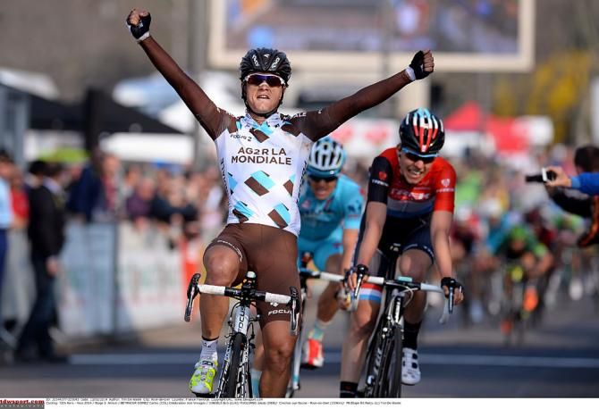Carlos Betancur (AG2R) wins the stage