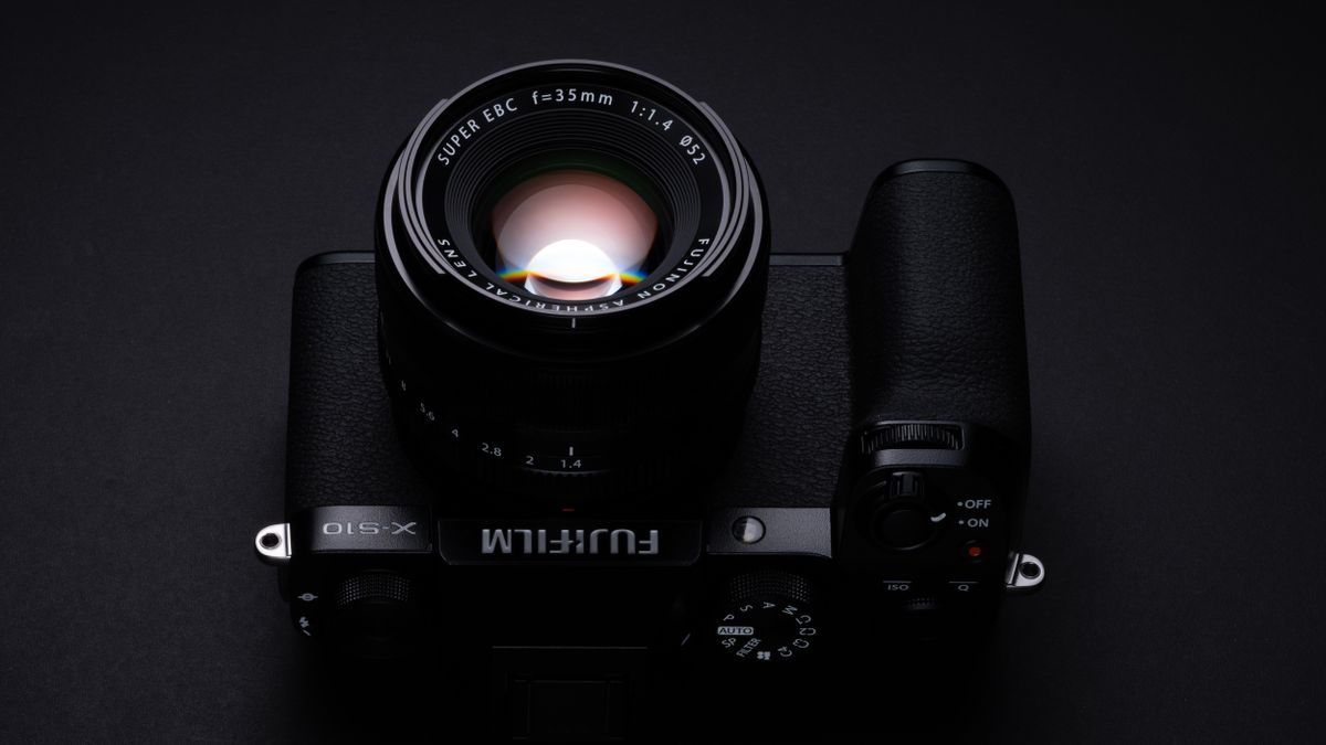 Fujifilm X-S10