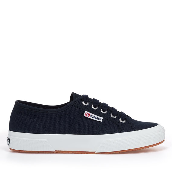 2750 Cotu Classic