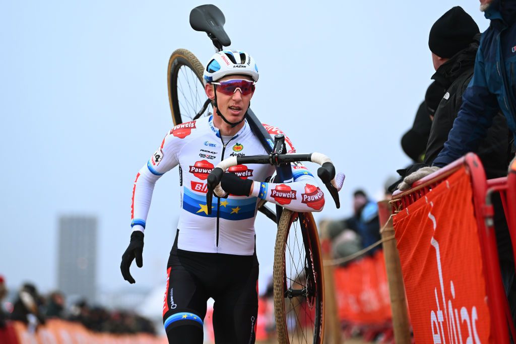ANTWERPEN BELGIUM DECEMBER 04 Michael Vanthourenhout of Belgium and Team Pauwels Sauzen Bingoal competes during the 16th UCI Cyclocross World Cup Antwerpen 2022 Mens Elite CXWorldCup on December 04 2022 in Antwerpen Belgium Photo by Luc ClaessenGetty Images