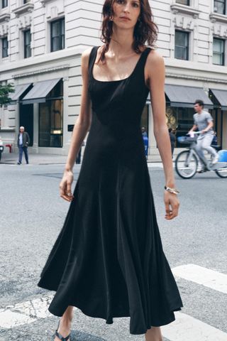 4gfctVQJqowPx3mjgEeqp6-320-80 5 Trends Trends Zara تقوم بعمل أفضل من أي مكان آخر هذا الصيف