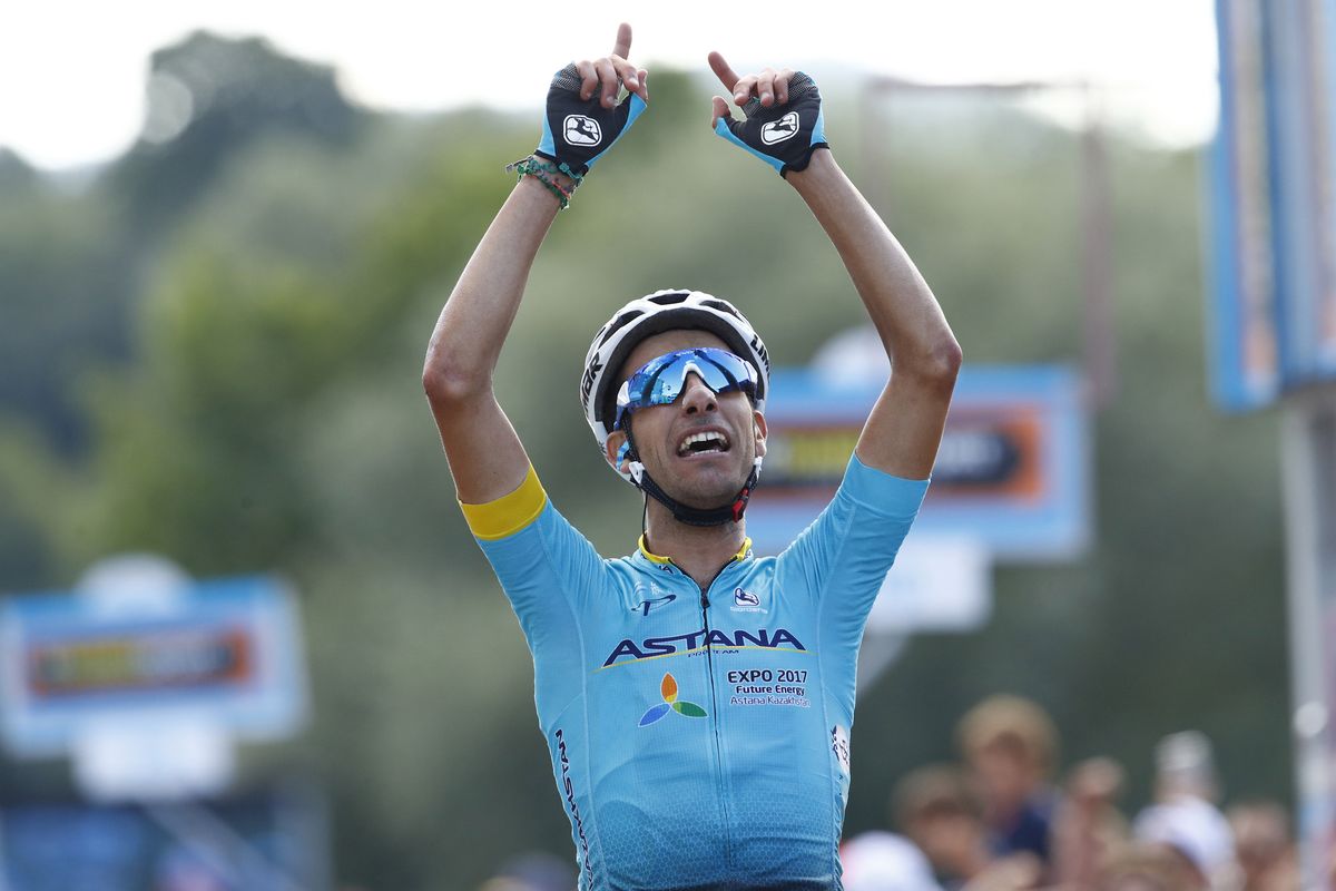 Fabio Aru takes the Italian title