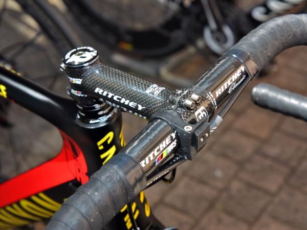 The carbon fiber Ritchey handlebar is clamped in a carbon-wrapped Ritchey stem.