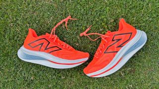 New Balance FuelCell SuperComp Trainer v2