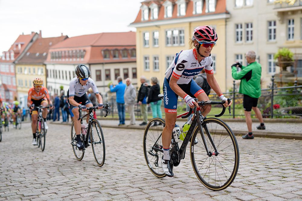 Ashleigh Moolman-Pasio (Cerv&eacute;lo Bigla) leads up the cobbled climb in Gotha at Th&uuml;ringen Rundfarht 2016 - Stage 1