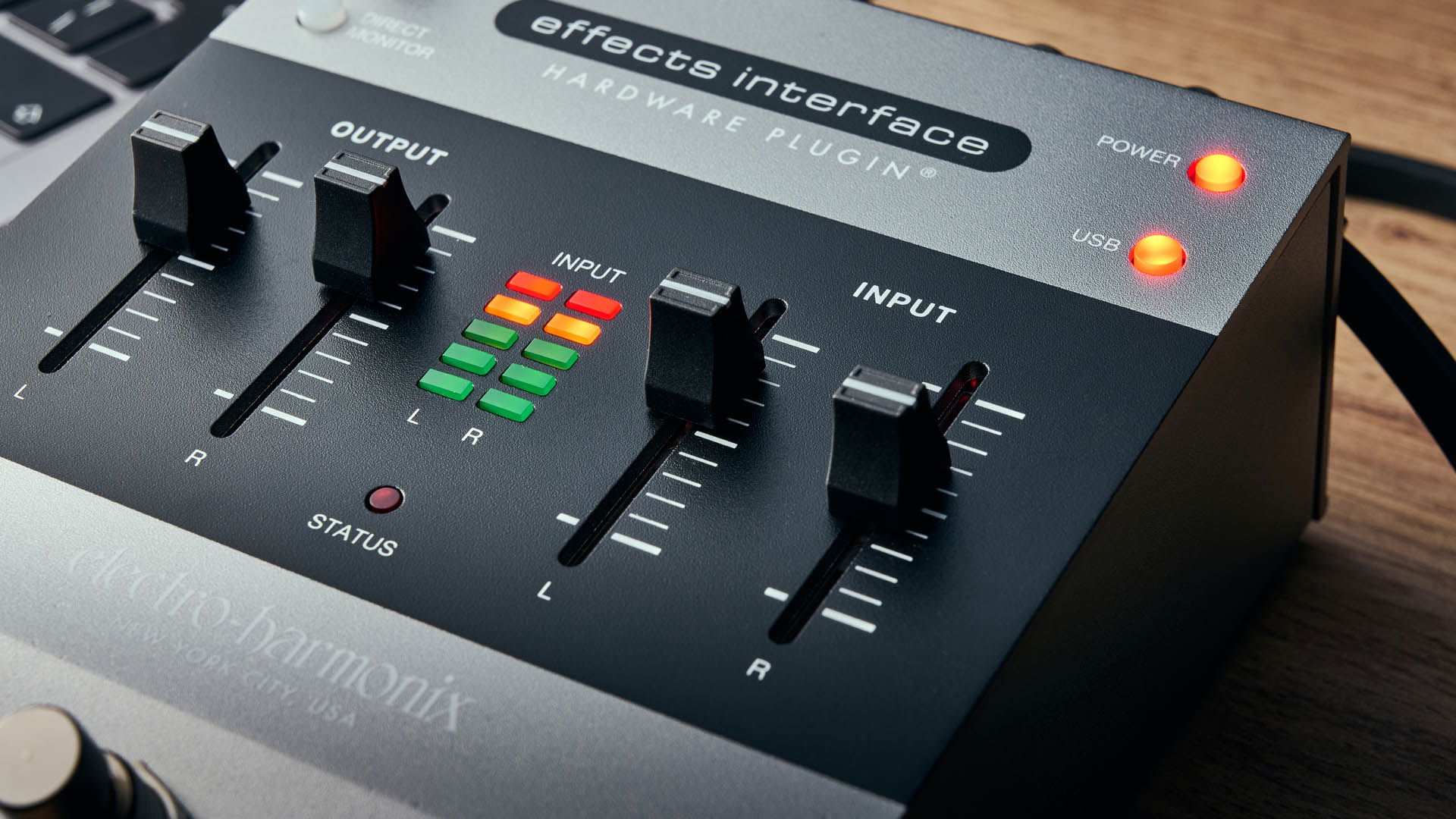 Electro-Harmonix Effects Interface Hardware Plugin is an ingenuous device for bridging the pedalboard-plugin gap